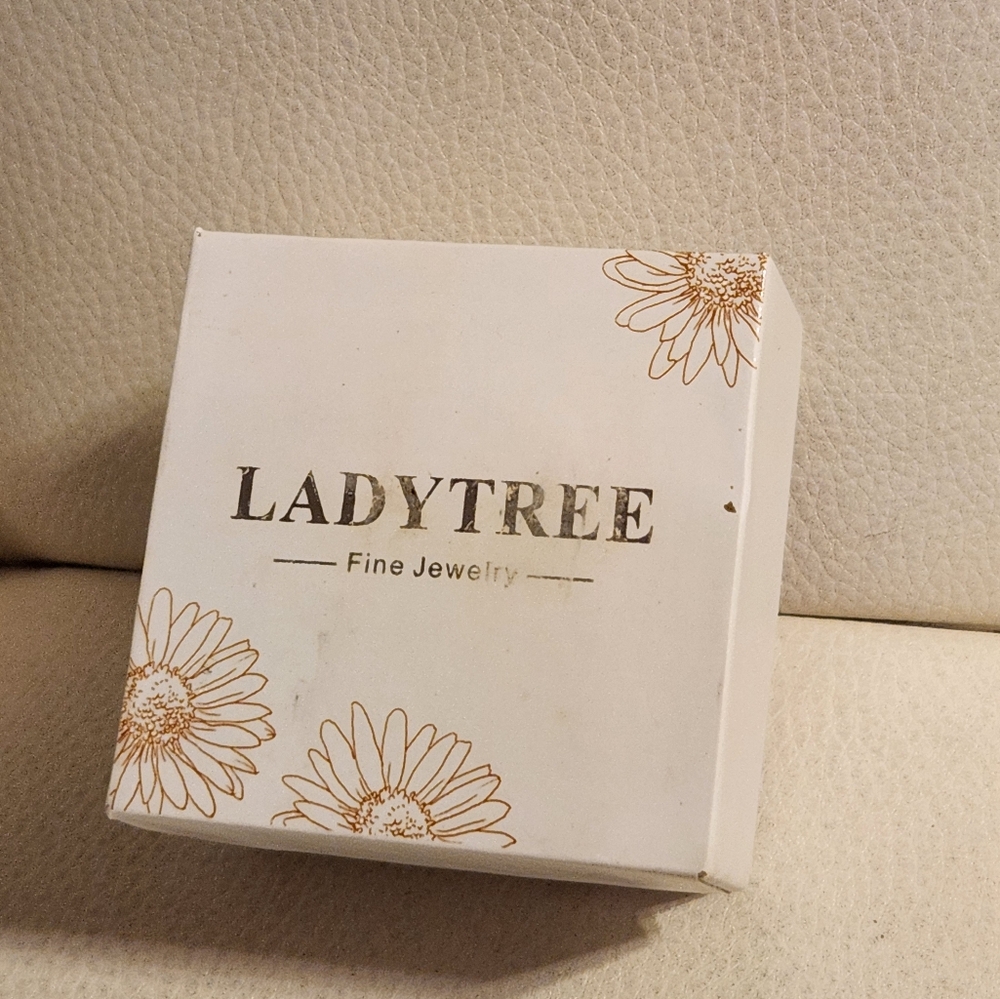 LADYTREE Fine Jewelry Box